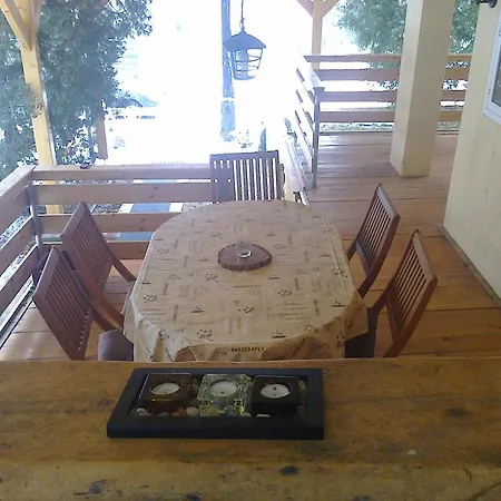 Borostyan Vendeghaz 3* Magyarhertelend