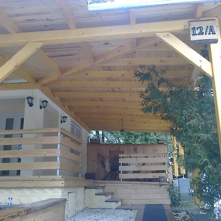 Borostyan Vendeghaz Πανσιόν 3*
