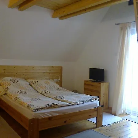 Borostyan Vendeghaz Konukevi