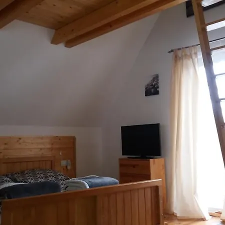 Borostyan Vendeghaz Magyarhertelend