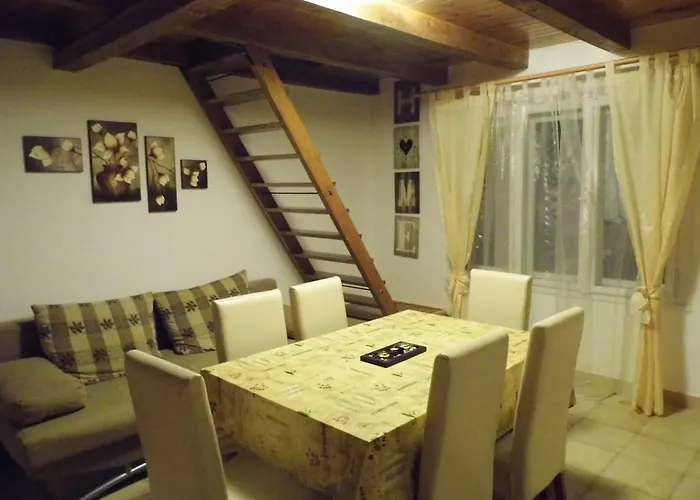 Borostyan Vendeghaz Πανσιόν 3*