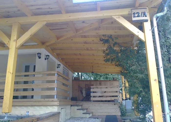 Borostyan Vendeghaz Πανσιόν 3*
